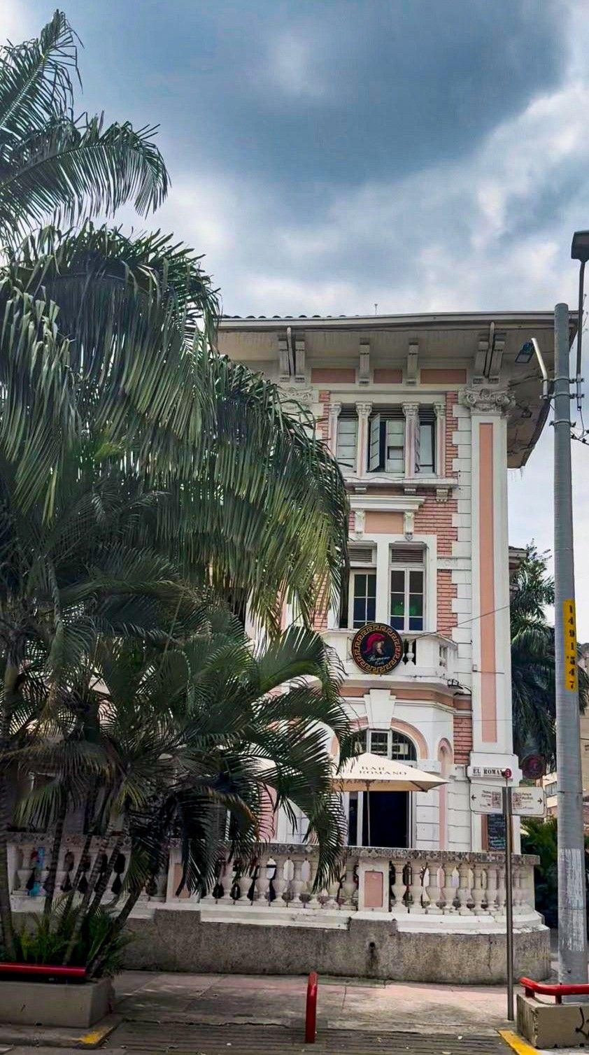 Casa en venta Valle Del Cauca Cali El Peñón 664 m2 Habitaciones 4 Baños 3 Garajes 0 Precio $1980000000