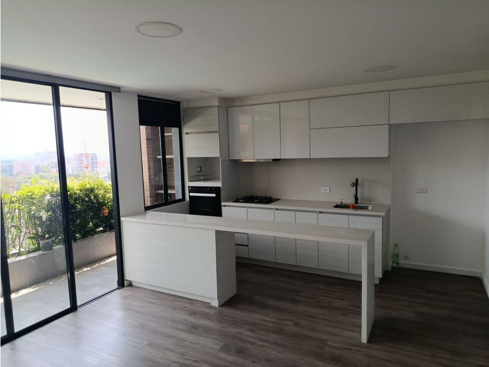 Apartamento en arriendo Antioquia Medellín La Linde 93 m2 Habitaciones 2 Baños 2 Garajes 2 Precio $6000000