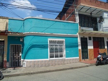 Casa en arriendo Valle Del Cauca Cali Los Libertadores 100 m2 Habitaciones 4 Baños 2 Garajes 0 Precio $1300000