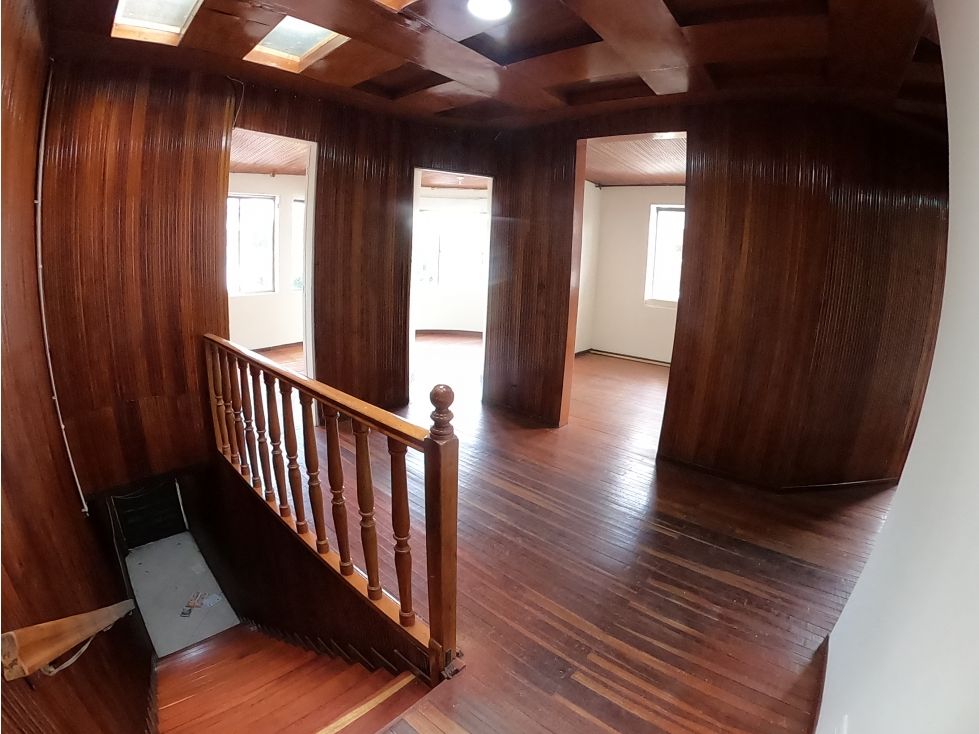 Casa en arriendo Caldas Manizales El Centro 200 m2 Habitaciones 8 Baños 3 Garajes 0 Precio $4000000