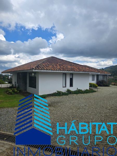 Casa en venta Antioquia Envigado Orense 6 m2 Habitaciones 4 Baños 4 Garajes 8 Precio $2900000000