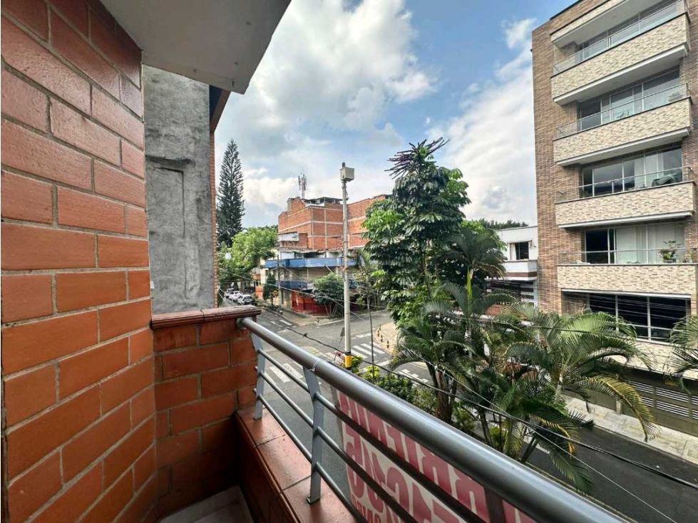 Apartamento en arriendo Antioquia Envigado Bucarest 90 m2 Habitaciones 3 Baños 2 Garajes 1 Precio $3000000