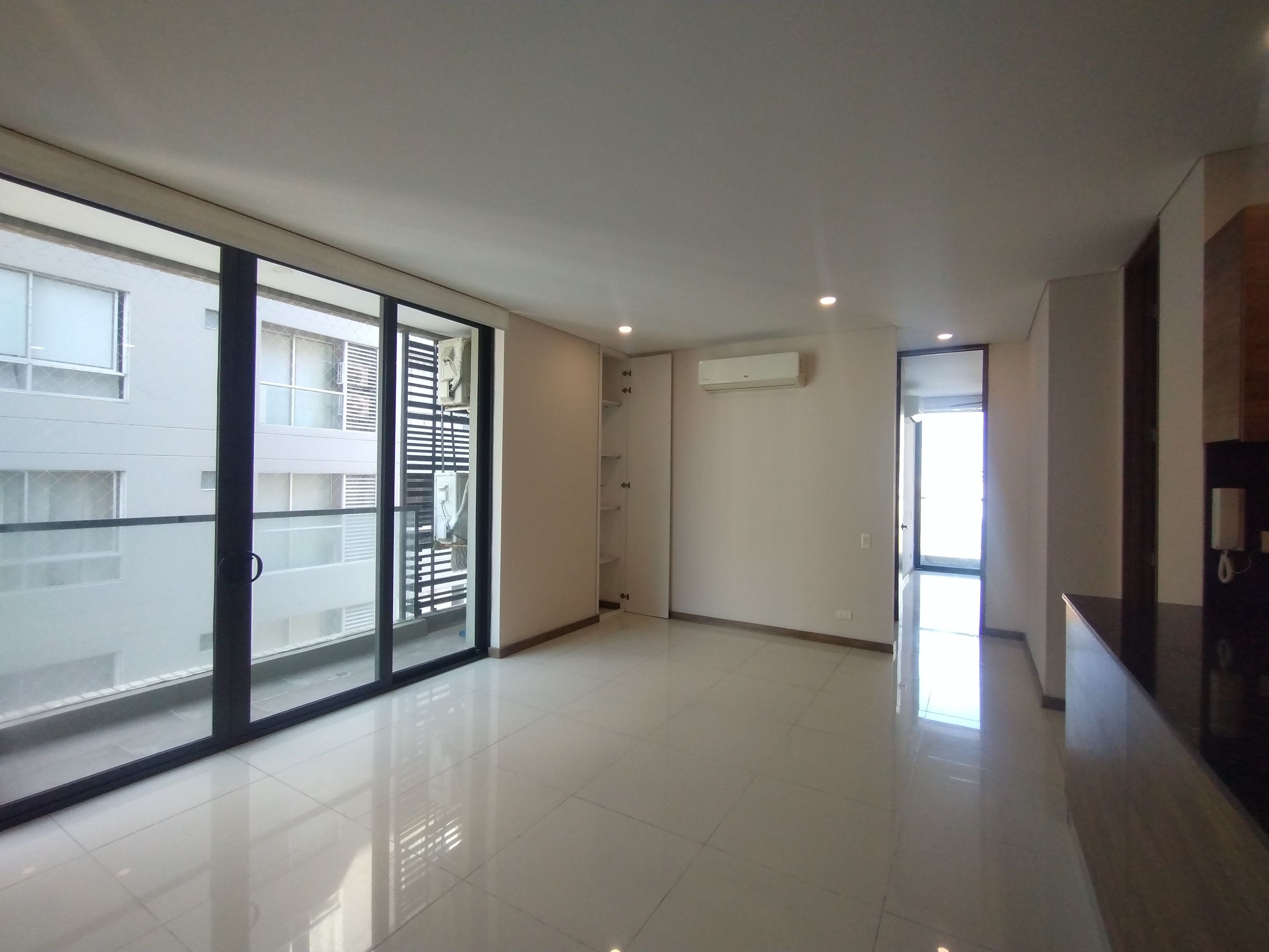 Apartamento en arriendo Atlántico Barranquilla Altamira 79 m2 Habitaciones 2 Baños 3 Garajes 1 Precio $3500000
