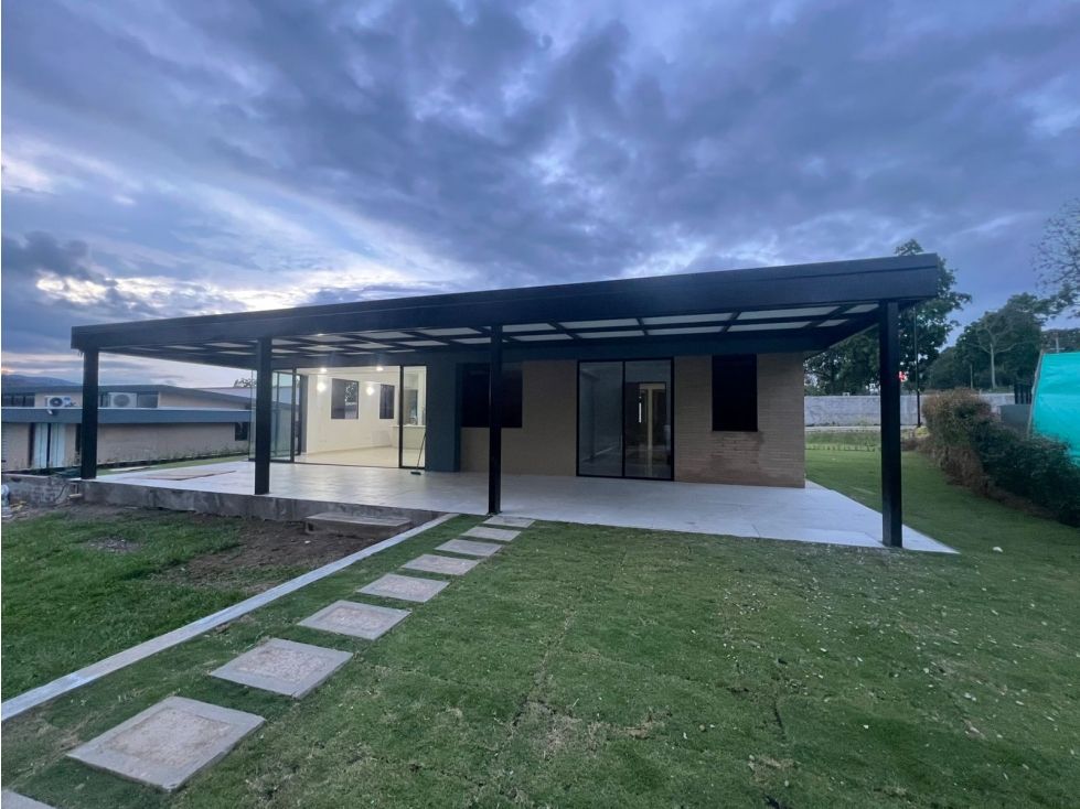 Casa en arriendo Santander Piedecuesta Piedecuesta 200 m2 Habitaciones 4 Baños 4 Garajes 2 Precio $5000000