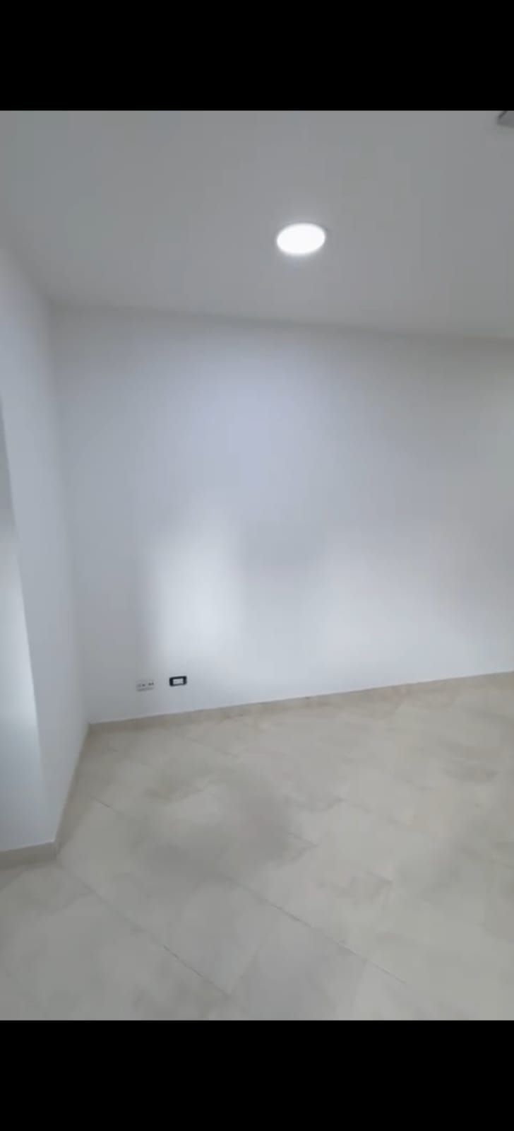 Oficina en arriendo Antioquia Medellín La Florida 35 m2 Habitaciones 0 Baños 1 Garajes 2 Precio $3100000