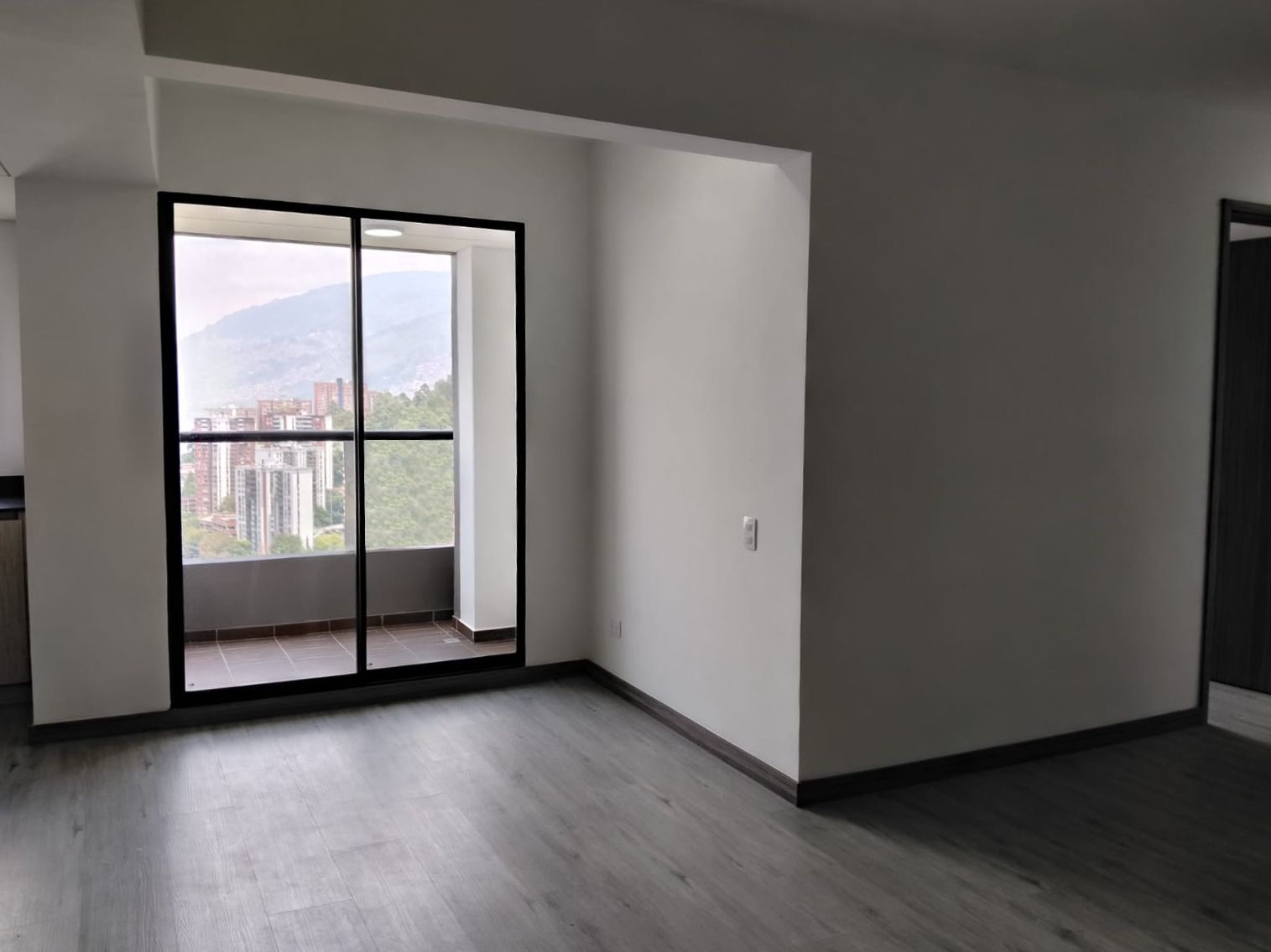 Apartamento en arriendo Antioquia Medellín Las Palmas 76 m2 Habitaciones 3 Baños 2 Garajes 1 Precio $4000000