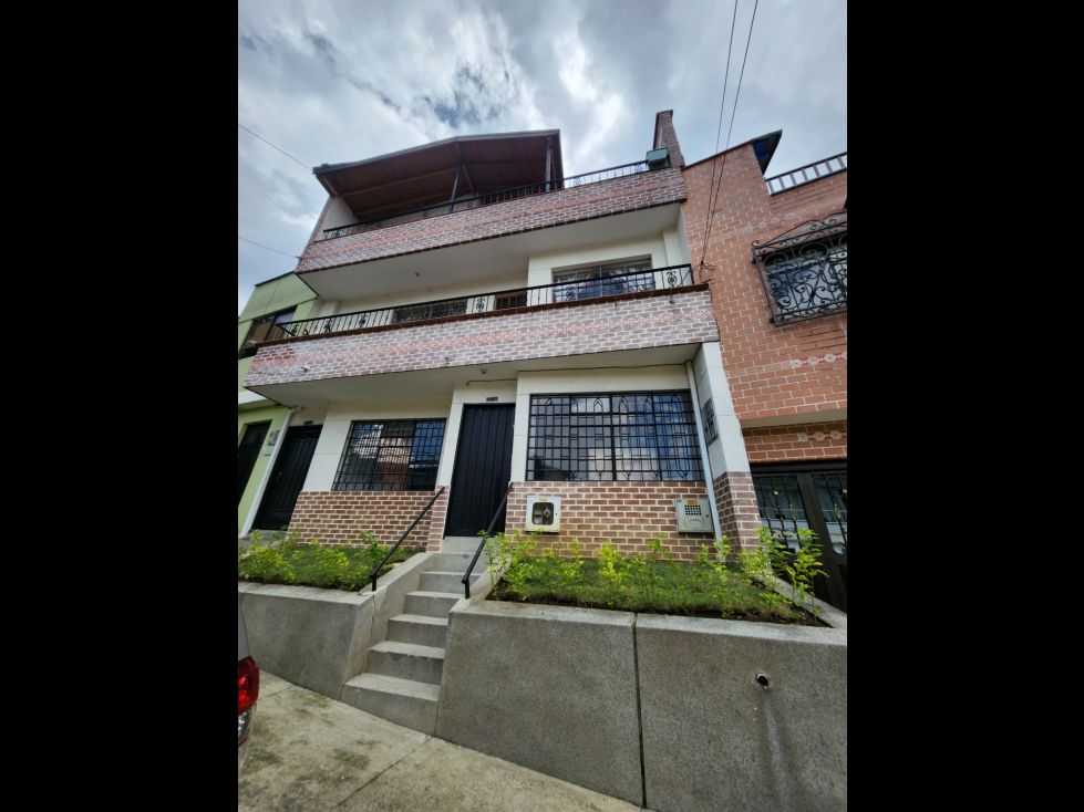 Casa en arriendo Antioquia Envigado Alcalá 100 m2 Habitaciones 3 Baños 2 Garajes 0 Precio $3000000