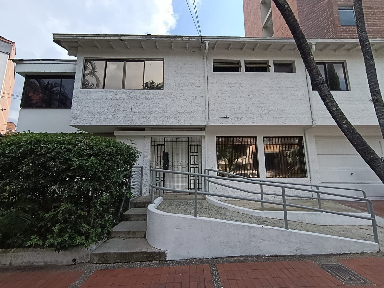 Casa en arriendo Antioquia Medellín Bolivariana 300 m2 Habitaciones 6 Baños 4 Garajes 1 Precio $11000000