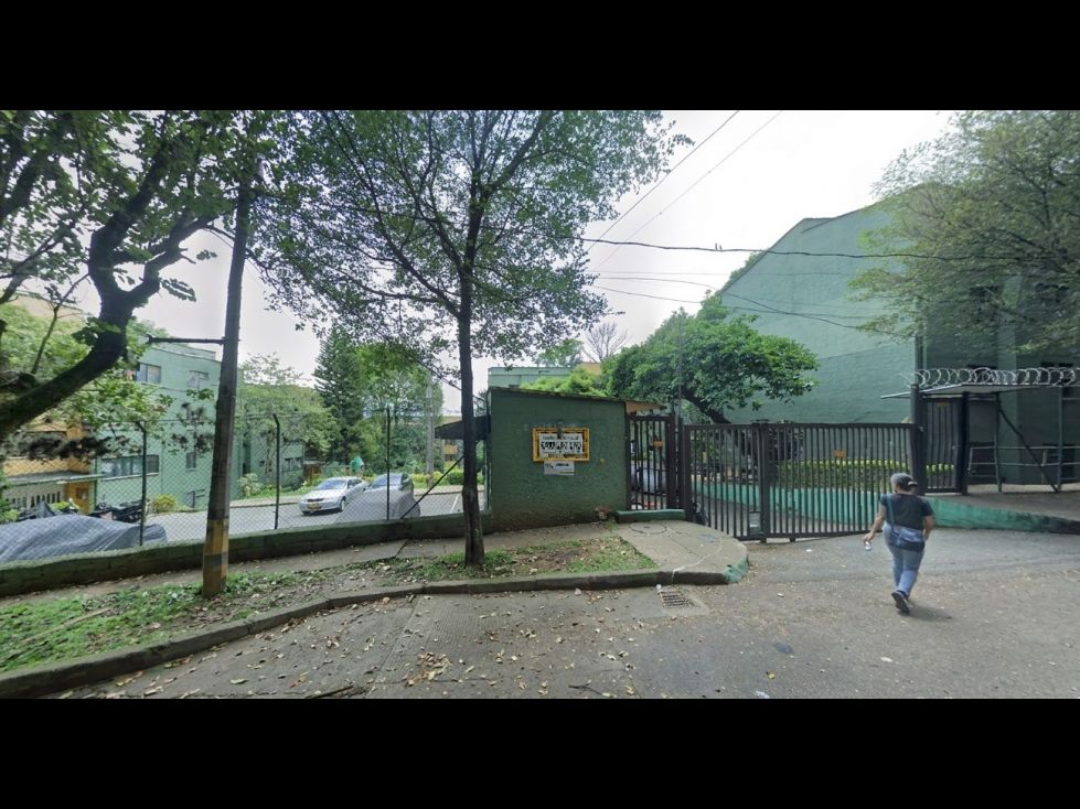 Apartamento en arriendo Antioquia Medellín Urbanizacion El Carmelo Ii Etapa 112 m2 Habitaciones 4 Baños 2 Garajes 0 Precio $1950000