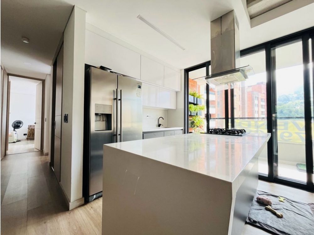 Apartamento en venta Antioquia Envigado El Esmeraldal 89 m2 Habitaciones 2 Baños 3 Garajes 2 Precio $588000000