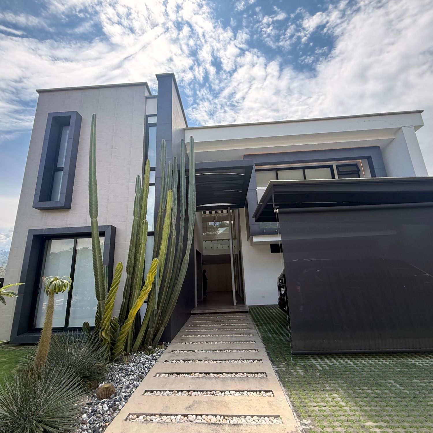 Casa en venta Santander Girón Girón 500 m2 Habitaciones 4 Baños 5 Garajes 0 Precio $2200000000