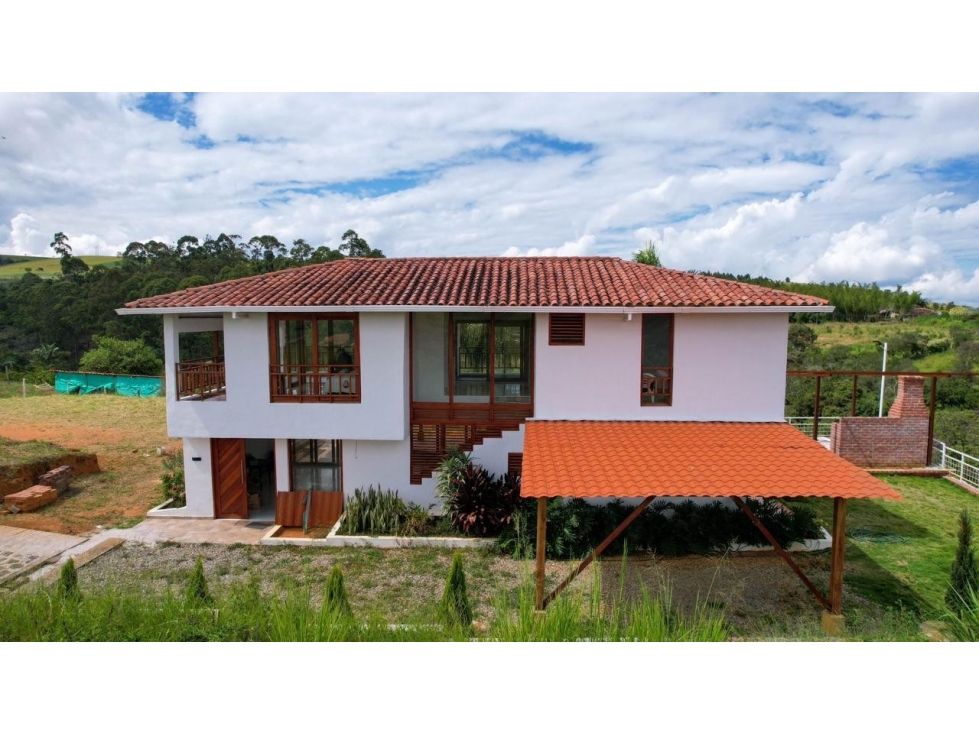 Finca en venta Santander San Gil San Gil 263 m2 Habitaciones 3 Baños 3 Garajes 2 Precio $780000000
