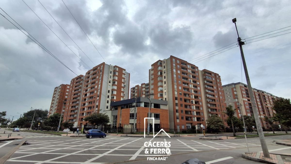 Apartamento en venta Cundinamarca Bogotá El Dorado 67 m2 Habitaciones 3 Baños 2 Garajes 1 Precio $360000000