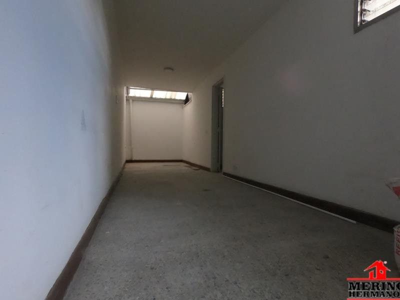 Oficina en arriendo Antioquia Medellín La Candelaria 25 m2 Habitaciones 0 Baños 1 Garajes 0 Precio $950000