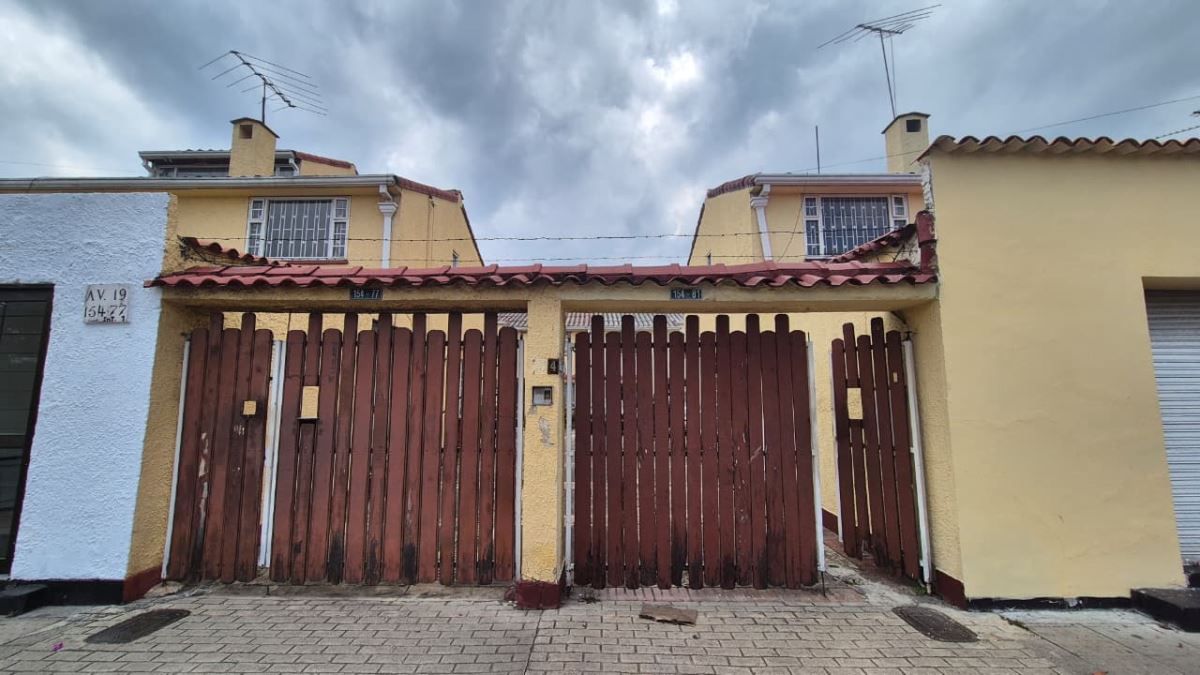 Casa en arriendo Cundinamarca Bogotá Estrella Del Norte 180 m2 Habitaciones 3 Baños 2 Garajes 2 Precio $5500000