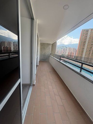 Apartamento en arriendo Antioquia Sabaneta Calle Larga 68 m2 Habitaciones 2 Baños 2 Garajes 1 Precio $2300000