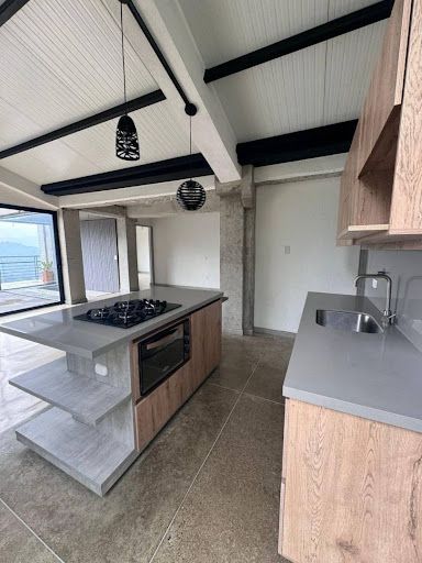 Finca en arriendo Antioquia Envigado Envigado 315 m2 Habitaciones 4 Baños 4 Garajes 8 Precio $14000000