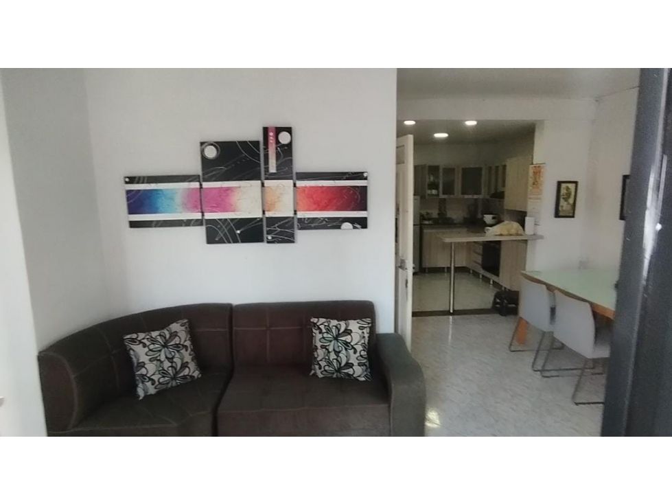 Casa en venta Antioquia Medellín Las Granjas 320 m2 Habitaciones 10 Baños 2 Garajes 0 Precio $370000000