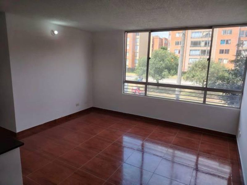 Apartamento en venta Cundinamarca Soacha Cr Jazmin 56 m2 Habitaciones 3 Baños 2 Garajes 0 Precio $186000000