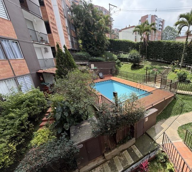 Apartamento en arriendo Antioquia Envigado Uribe Ángel 69 m2 Habitaciones 3 Baños 2 Garajes 1 Precio $2200000