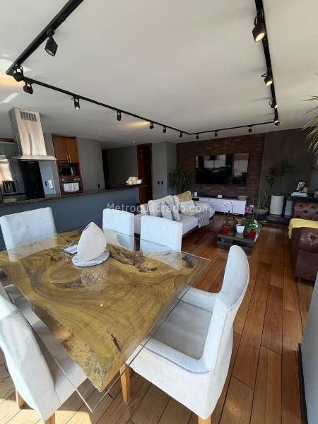 Apartamento en arriendo Cundinamarca Bogotá Santa Bibiana 120 m2 Habitaciones 2 Baños 3 Garajes 2 Precio $7500000