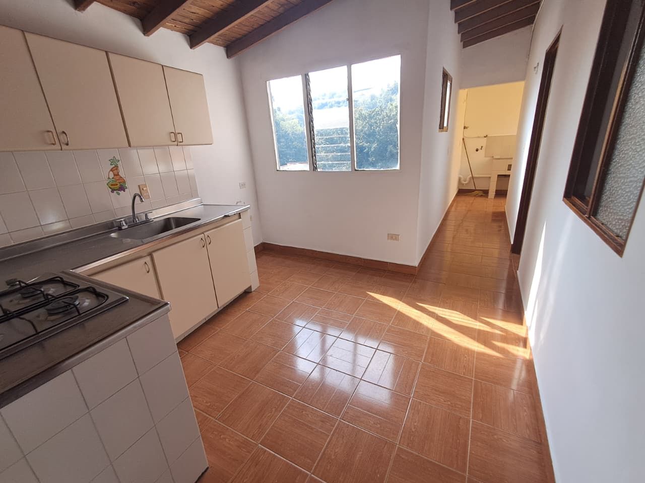 Casa en arriendo Antioquia Medellín Belencito 112 m2 Habitaciones 3 Baños 2 Garajes 0 Precio $2000000