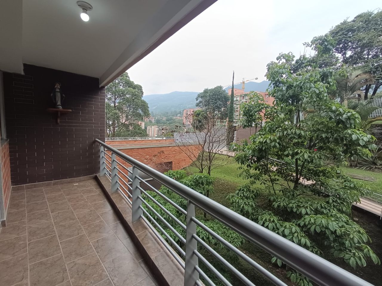Apartamento en arriendo Antioquia Envigado La Pradera 135 m2 Habitaciones 3 Baños 4 Garajes 2 Precio $5300000