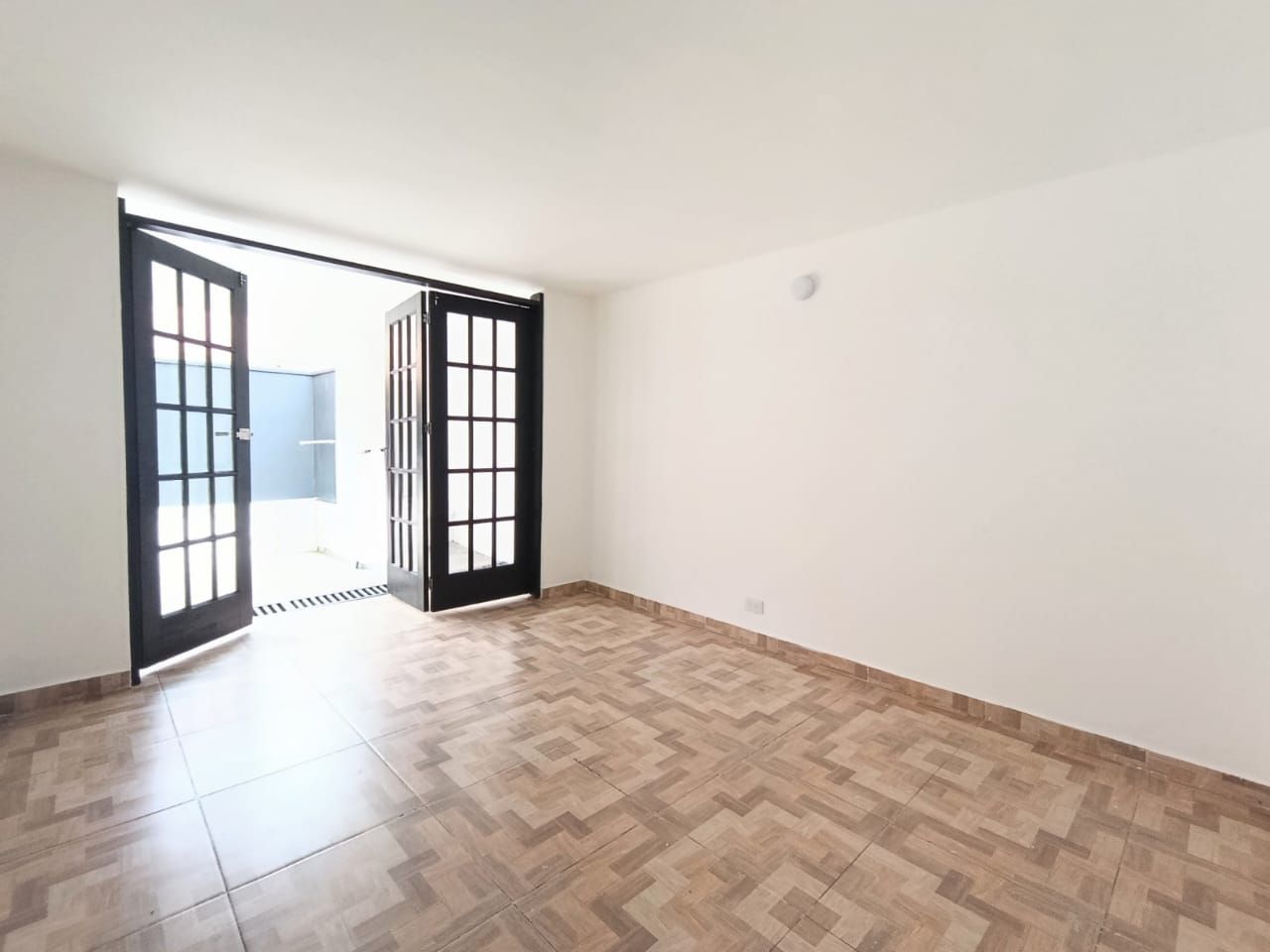 Casa en arriendo Cundinamarca Bogotá Unidad Carabelas 70 m2 Habitaciones 2 Baños 2 Garajes 0 Precio $2795000