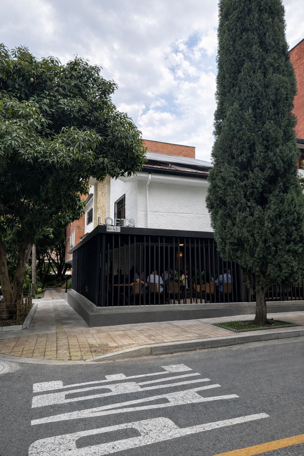 Local en arriendo Antioquia Medellín El Velodromo 30 m2 Habitaciones 0 Baños 1 Garajes 0 Precio $3500000