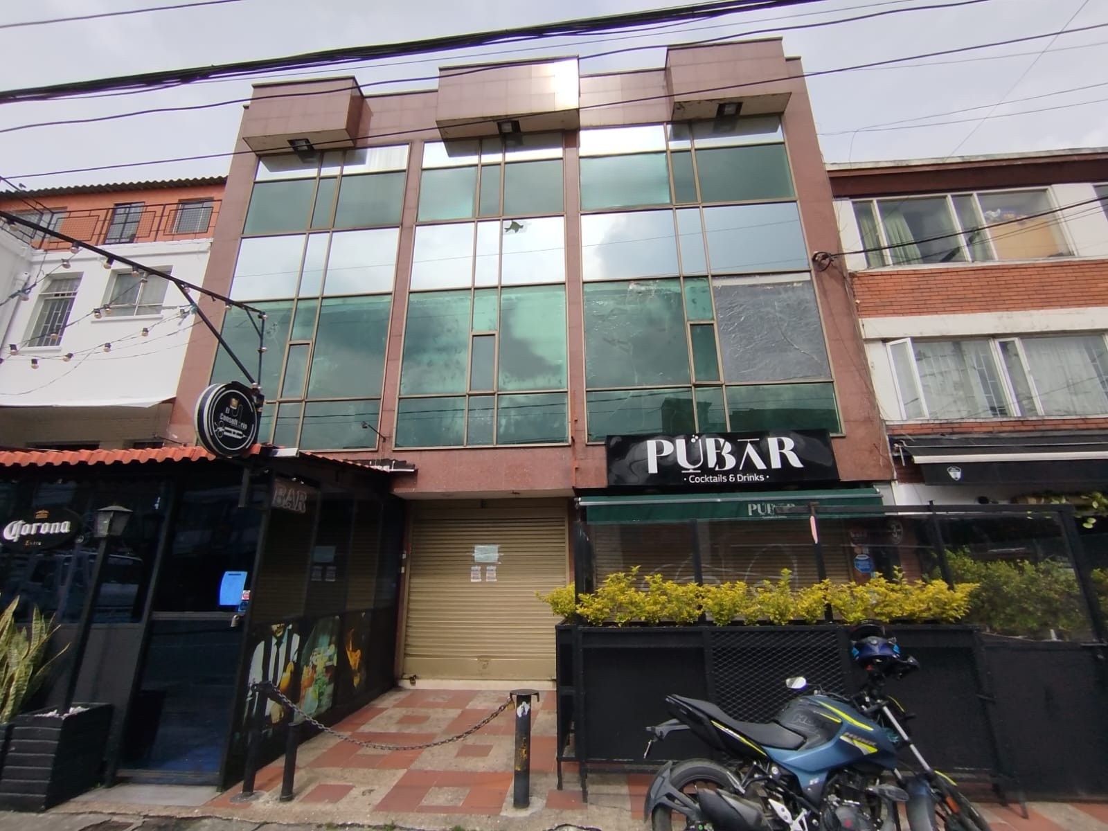 Local en arriendo Cundinamarca Bogotá Alfonso López 180 m2 Habitaciones 0 Baños 2 Garajes 0 Precio $6000000