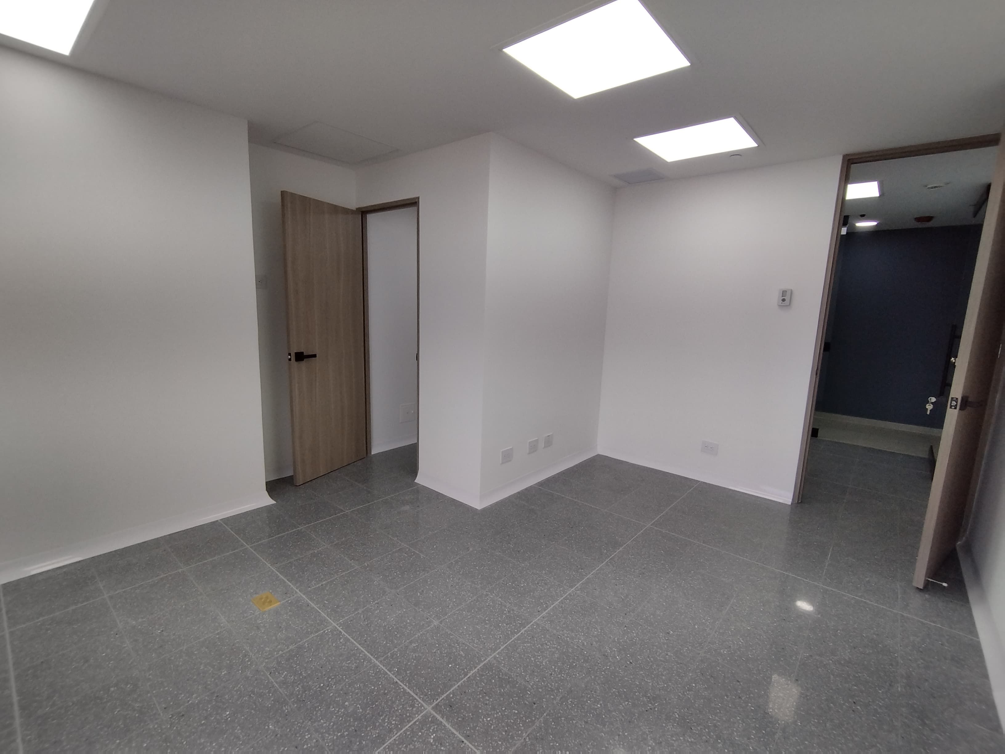 Consultorio en arriendo Antioquia Medellín Simesa 33 m2 Habitaciones 0 Baños 1 Garajes 1 Precio $4500000