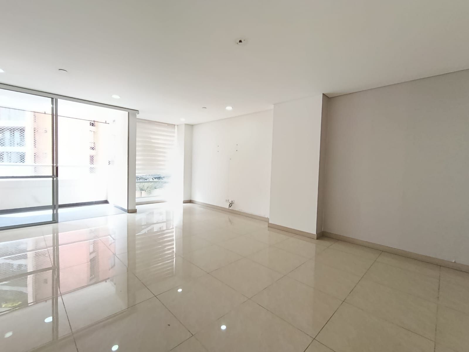 Apartamento en arriendo Antioquia Medellín Astorga 98 m2 Habitaciones 3 Baños 2 Garajes 2 Precio $5300000