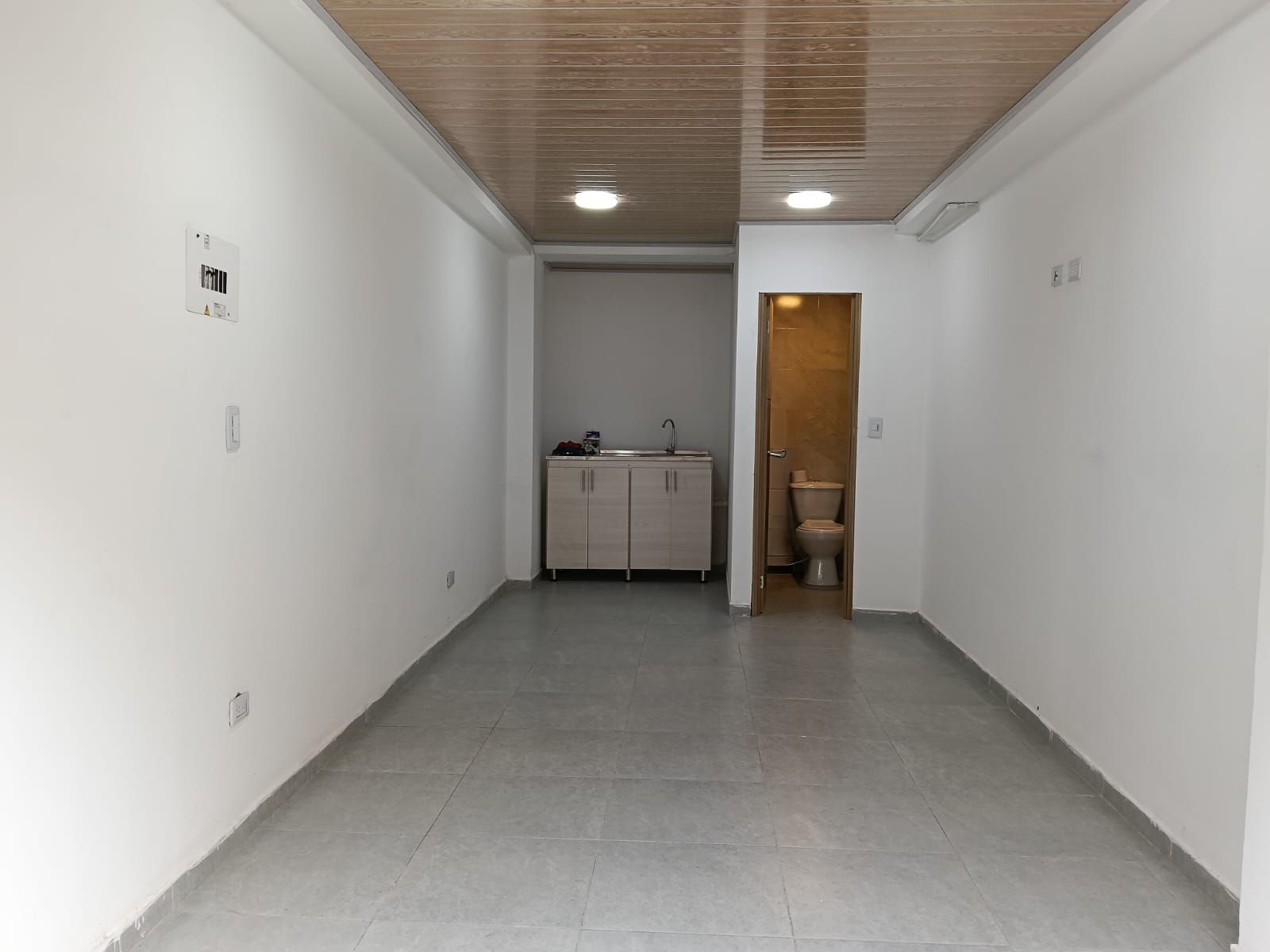Local en arriendo Cundinamarca Bogotá Villa Beatriz 21 m2 Habitaciones 0 Baños 1 Garajes 0 Precio $1600000