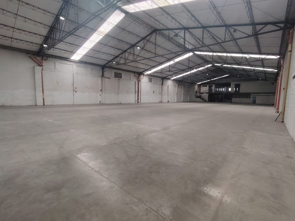 Bodega en arriendo Antioquia Itagüí Simón Bolívar 2026 m2 Habitaciones 0 Baños 6 Garajes 6 Precio $72936000