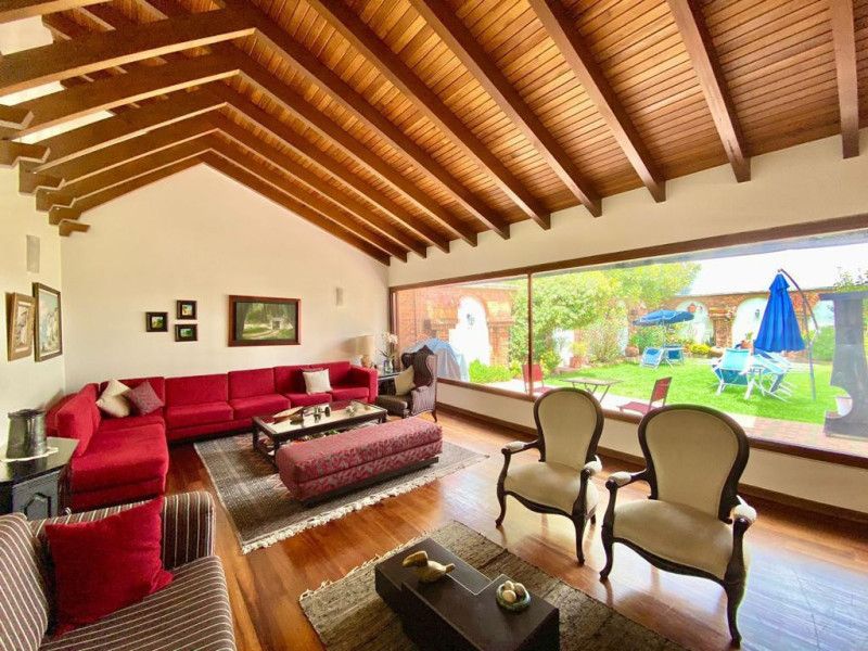 Casa en venta Cundinamarca Bogotá Santa Barbara 493 m2 Habitaciones 4 Baños 4 Garajes 4 Precio $5500000000