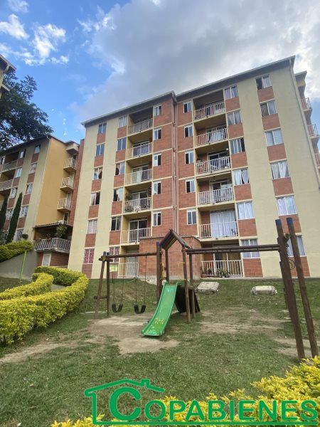 Apartamento en arriendo Antioquia Copacabana Machado 65 m2 Habitaciones 3 Baños 2 Garajes 0 Precio $1350000