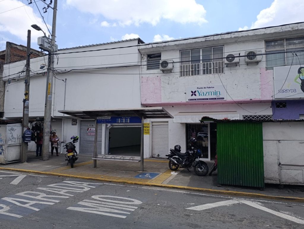 Local en arriendo Valle Del Cauca Cali Junín 130 m2 Habitaciones 0 Baños 1 Garajes 0 Precio $3500000