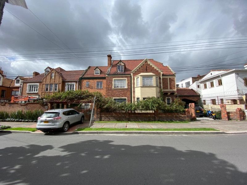 Casa en arriendo Cundinamarca Bogotá Quinta Camacho 542 m2 Habitaciones 6 Baños 5 Garajes 0 Precio $20000000