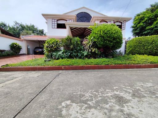 Casa Campestre en venta Valle Del Cauca Cali Parcelaciones Pance 450 m2 Habitaciones 6 Baños 5 Garajes 4 Precio $1800000000