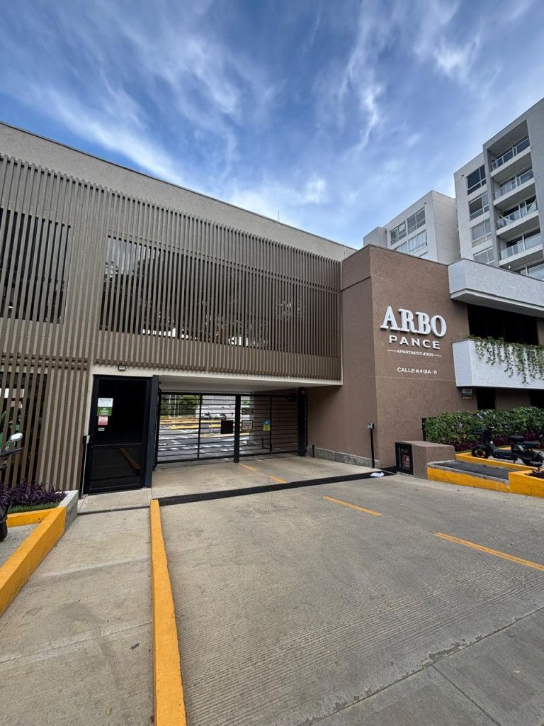 Apartaestudio en arriendo Valle Del Cauca Cali Parcelaciones Pance 30 m2 Habitaciones 1 Baños 1 Garajes 1 Precio $2100000