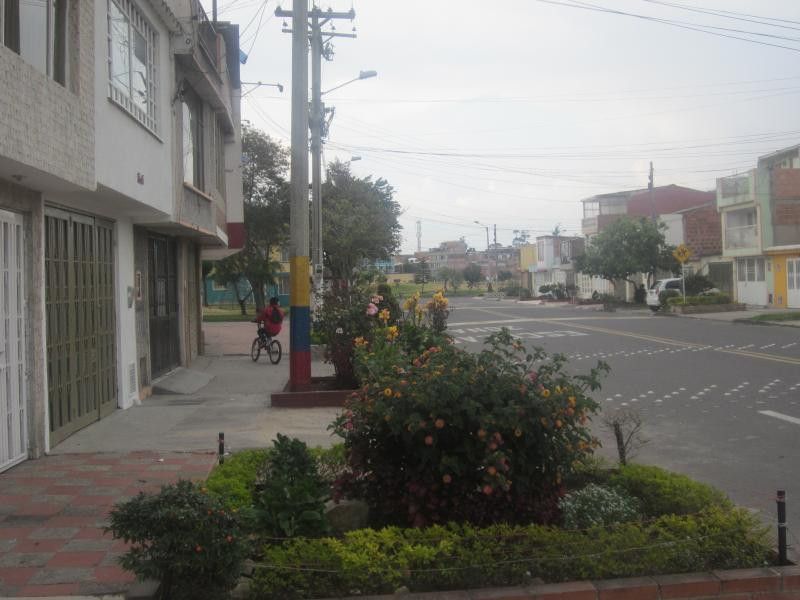 Casa en arriendo Cundinamarca Bogotá Villa Del Rio 126 m2 Habitaciones 3 Baños 1 Garajes 1 Precio $2300000