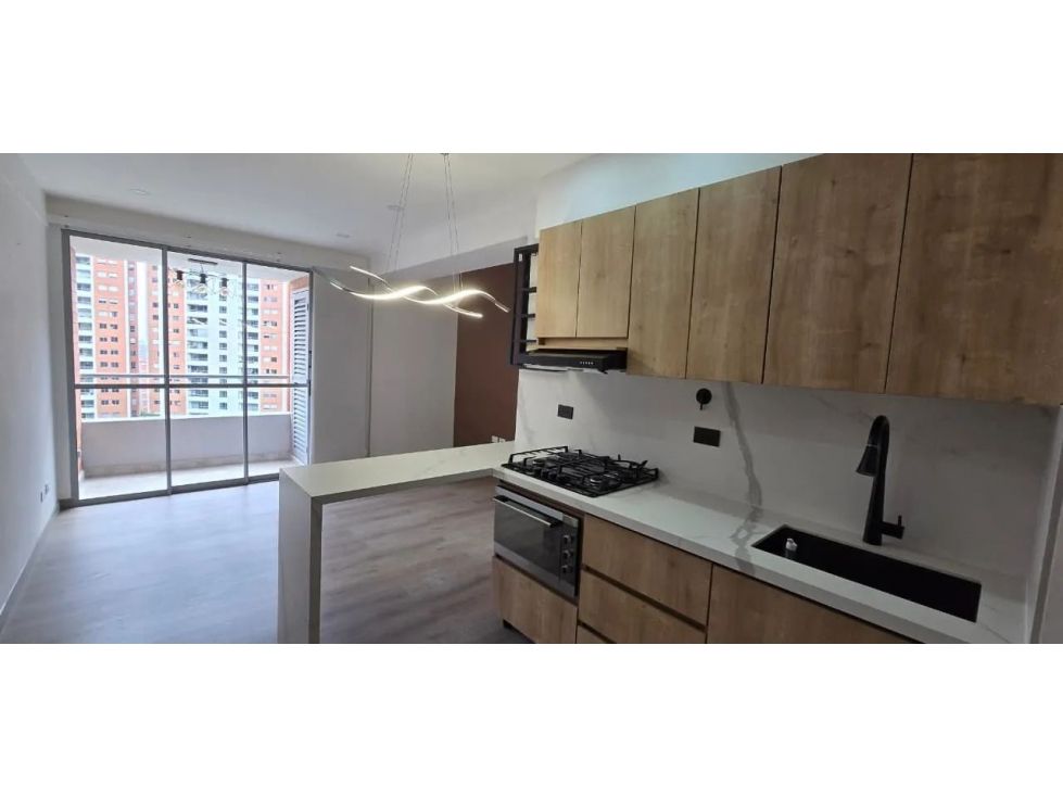 Apartaestudio en arriendo Antioquia Sabaneta Ciudadela Monteazul 65 m2 Habitaciones 2 Baños 2 Garajes 1 Precio $3500000