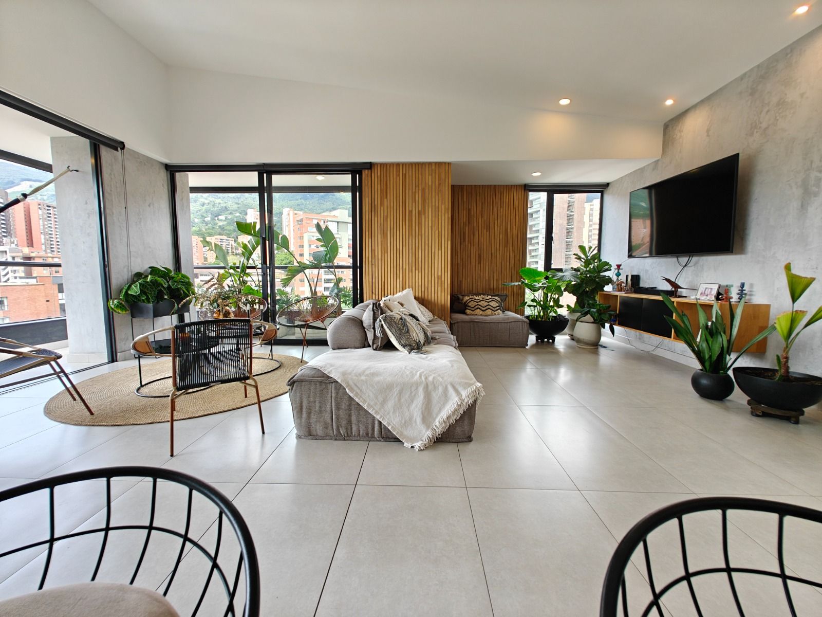Apartamento en venta Antioquia Envigado La Inmaculada 106 m2 Habitaciones 2 Baños 2 Garajes 2 Precio $1210000000