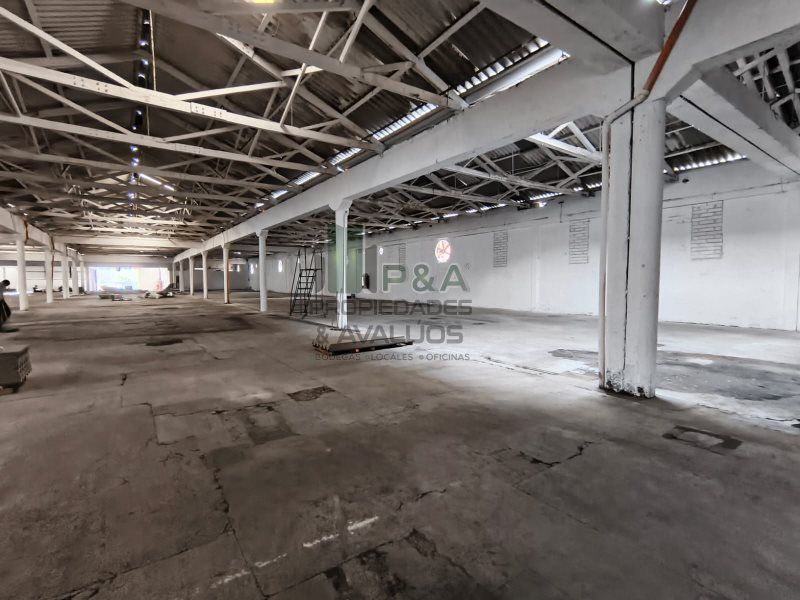 Bodega en arriendo Antioquia Itagüí Zona Industrial 1 900 m2 Habitaciones 0 Baños 2 Garajes 0 Precio $22500000