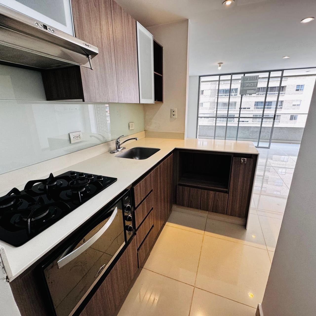 Apartamento en arriendo Antioquia Medellín Simesa 80 m2 Habitaciones 2 Baños 2 Garajes 1 Precio $4700000