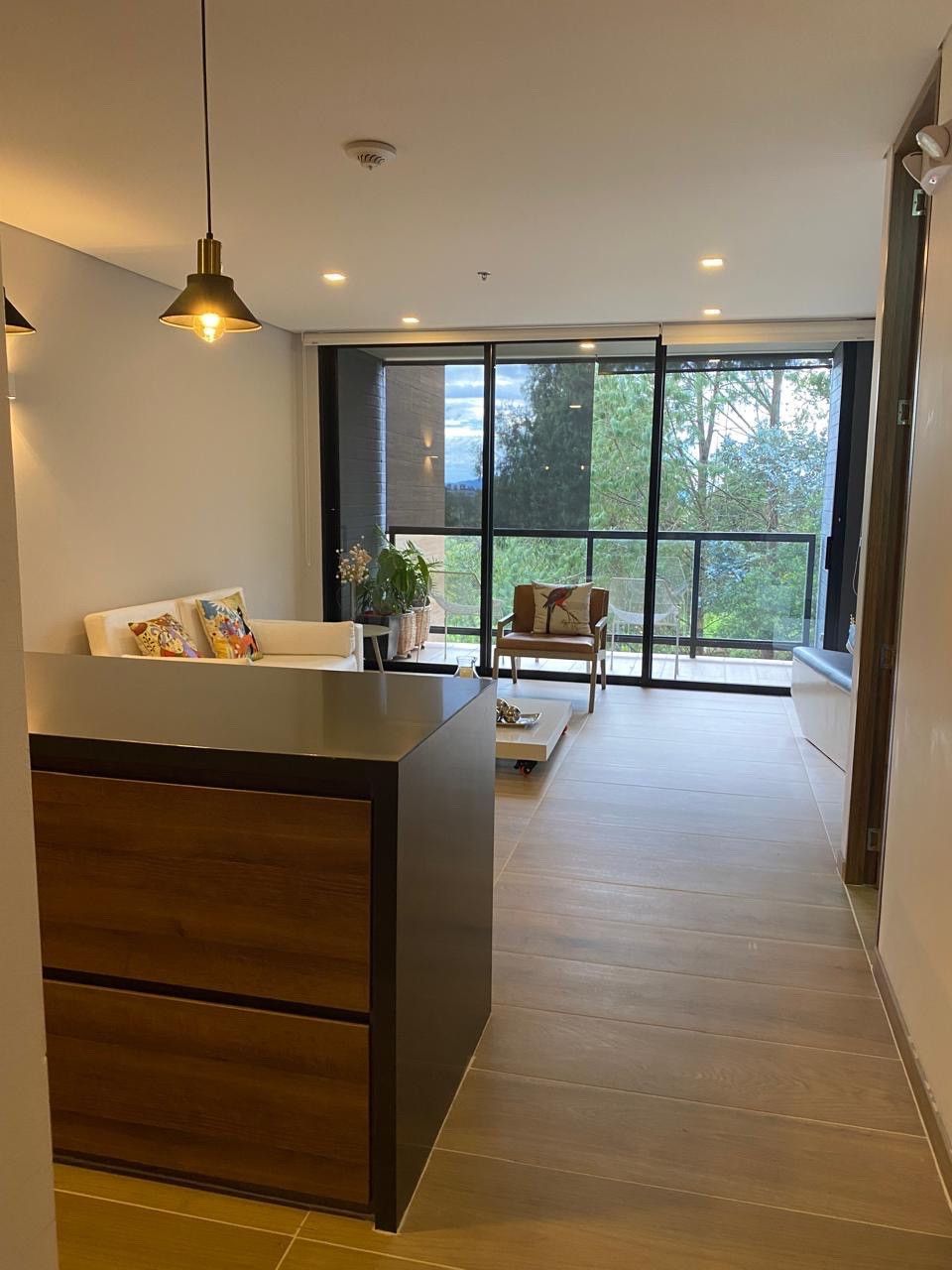 Apartaestudio en arriendo Antioquia Medellín Barrios De Jesus 68 m2 Habitaciones 1 Baños 2 Garajes 2 Precio $5500000