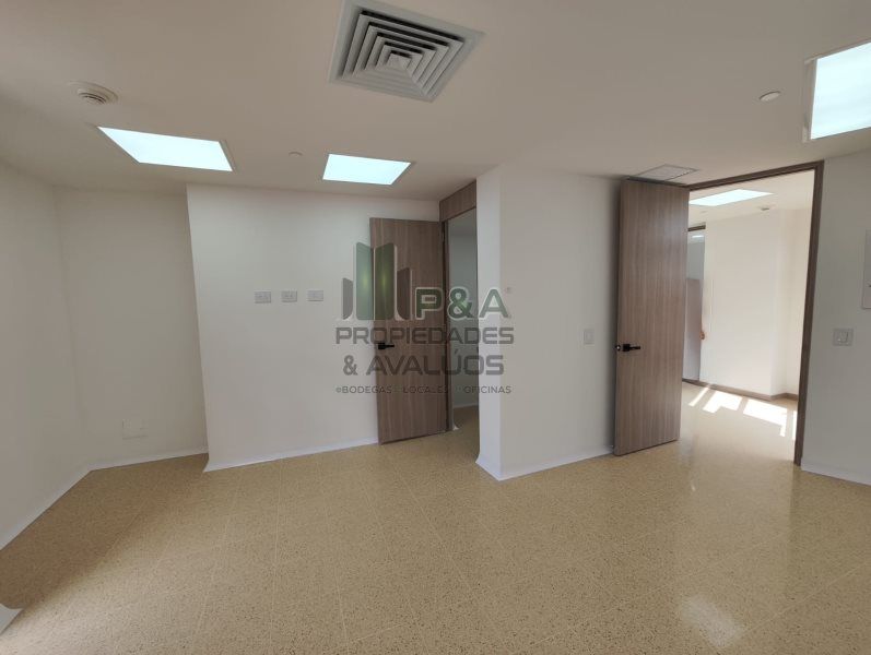 Oficina en arriendo Antioquia Medellín Perpetuo Socorro 32 m2 Habitaciones 0 Baños 1 Garajes 0 Precio $4200000