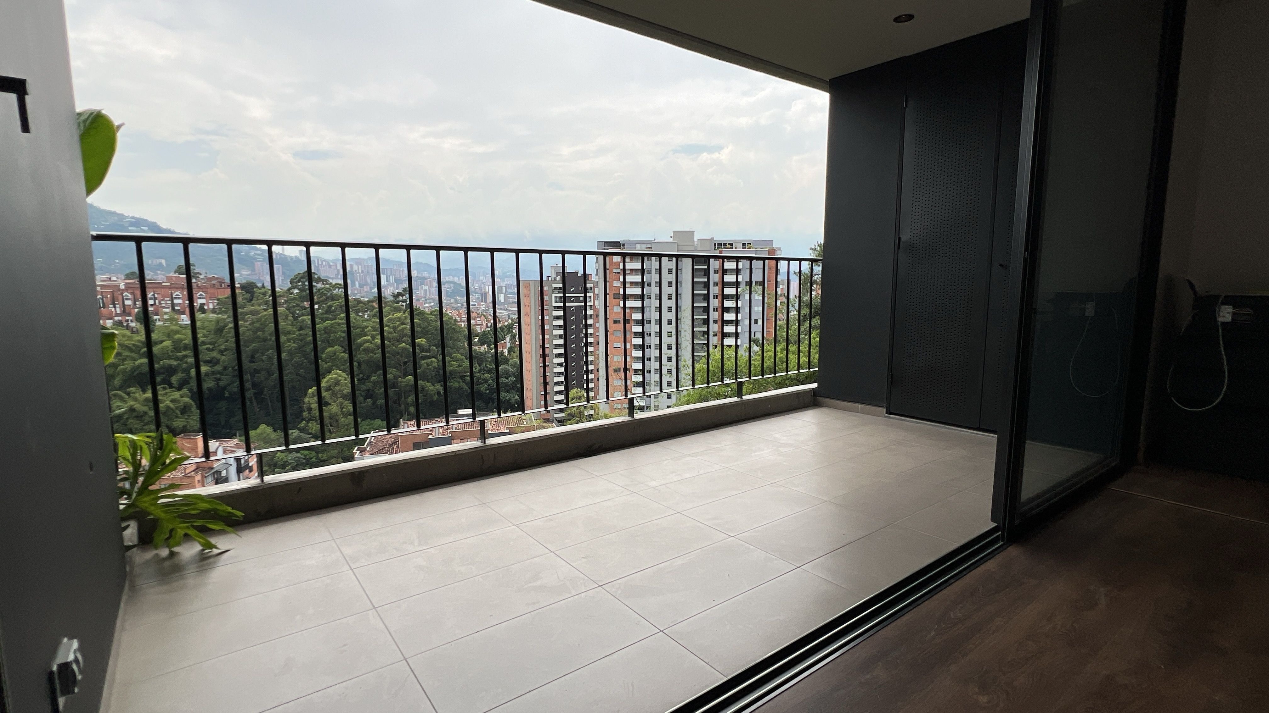 Apartamento en venta Antioquia Envigado El Esmeraldal 78 m2 Habitaciones 2 Baños 2 Garajes 2 Precio $998450000