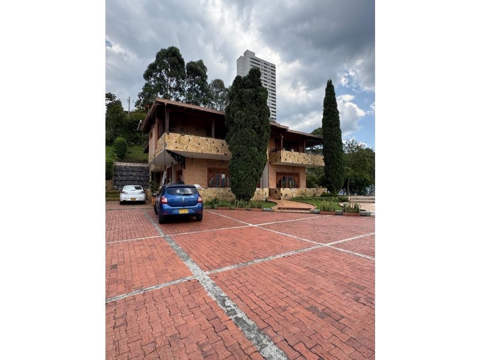 Casa Campestre en venta Antioquia Sabaneta Sabaneta 611 m2 Habitaciones 5 Baños 6 Garajes 10 Precio $2500000000