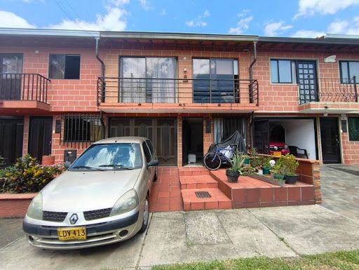 Casa en venta Antioquia Itagüí Santa Catalina 130 m2 Habitaciones 4 Baños 3 Garajes 1 Precio $615000000